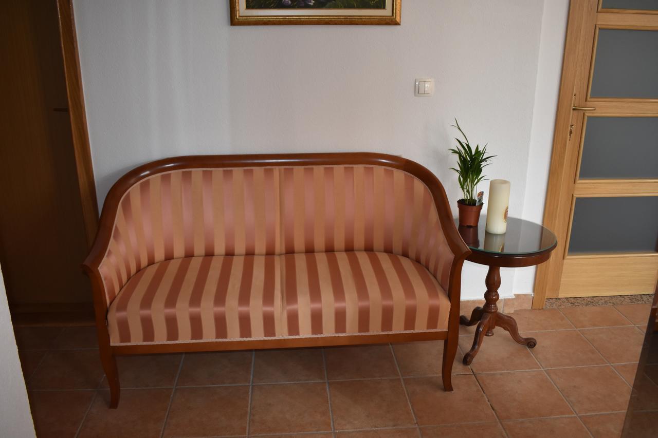 Guest House Regina Mundi Međugorje Dış mekan fotoğraf