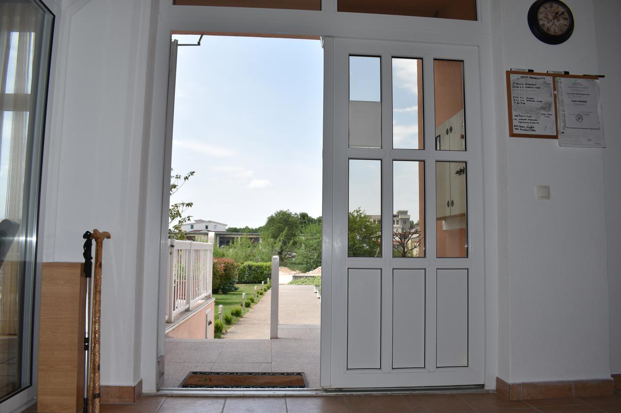 Guest House Regina Mundi Međugorje Dış mekan fotoğraf