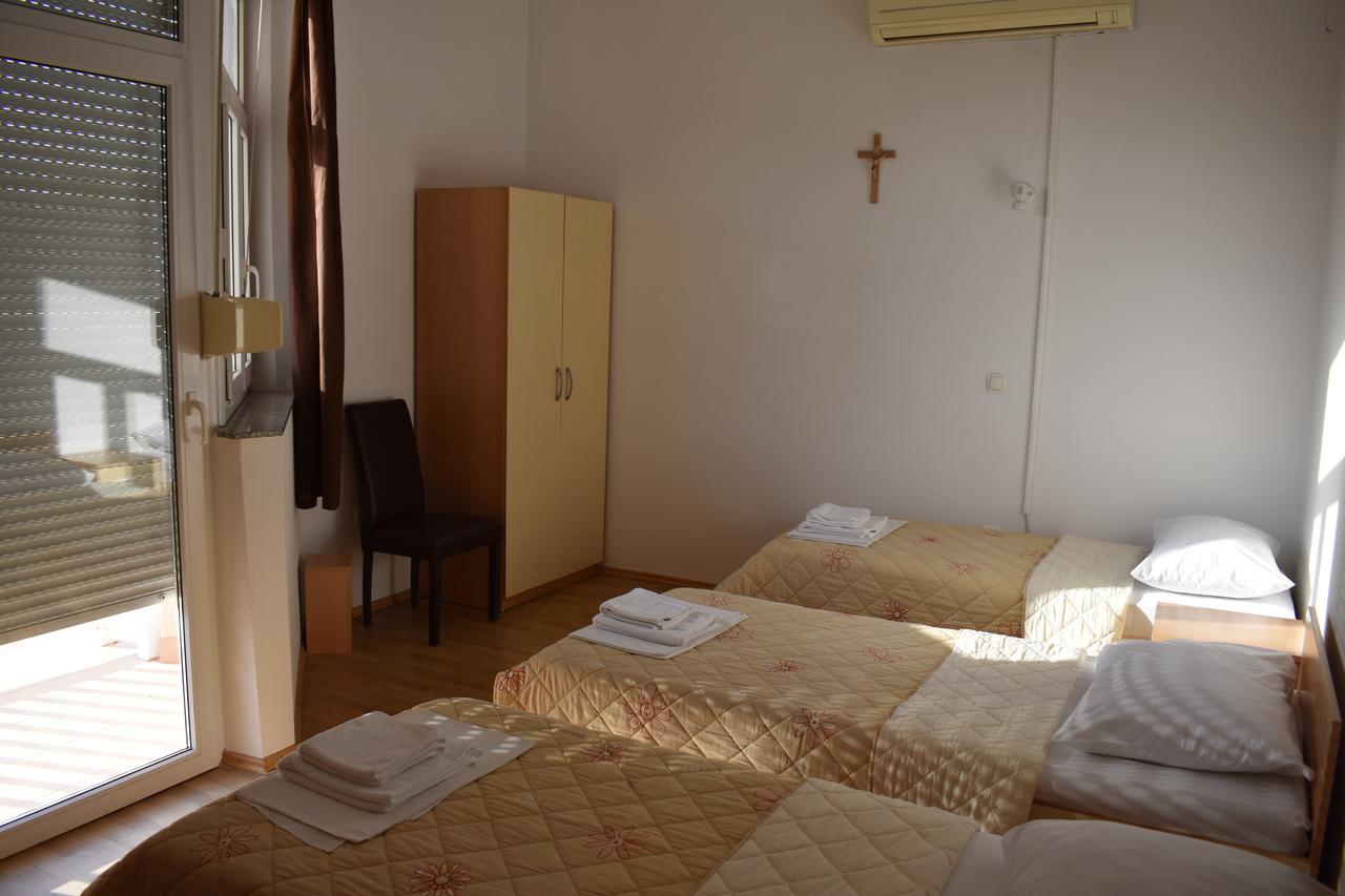 Guest House Regina Mundi Međugorje Dış mekan fotoğraf