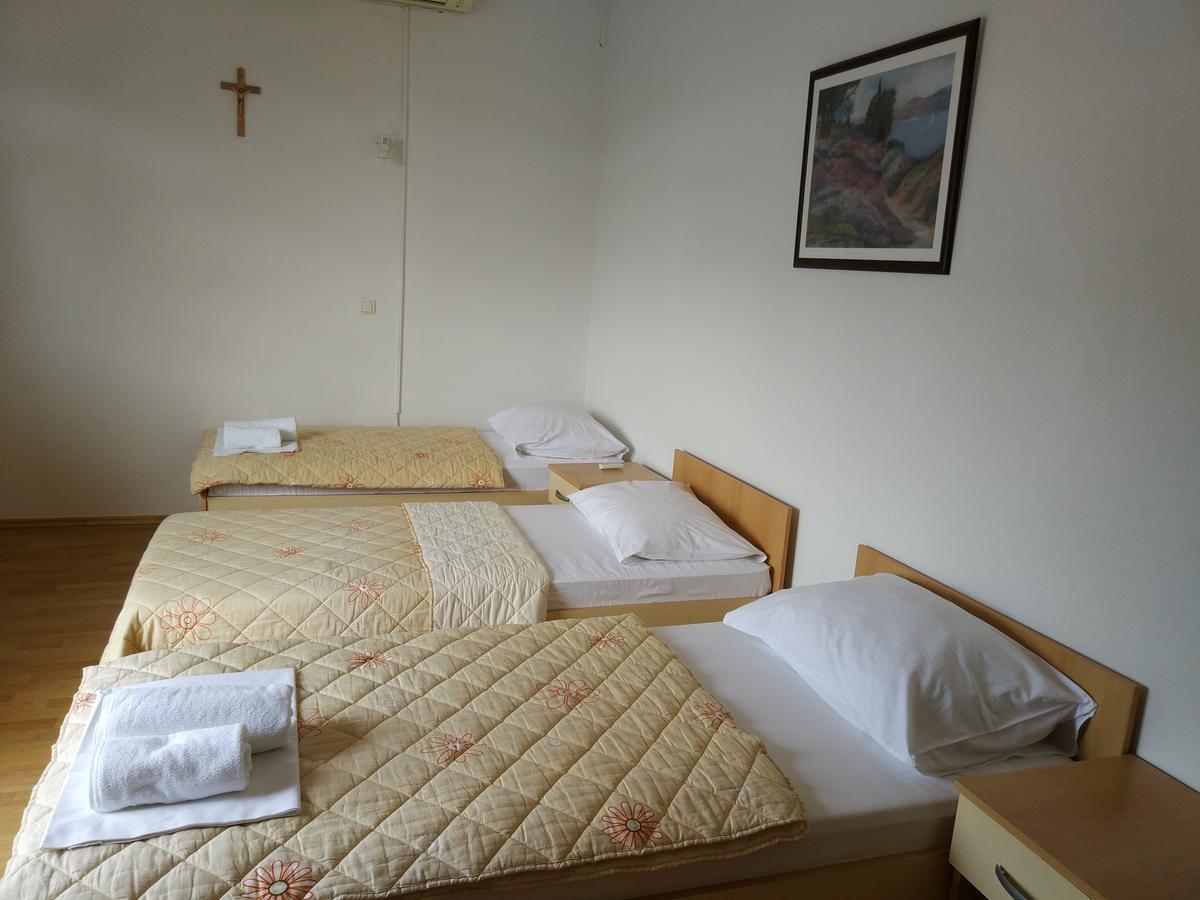 Guest House Regina Mundi Međugorje Dış mekan fotoğraf
