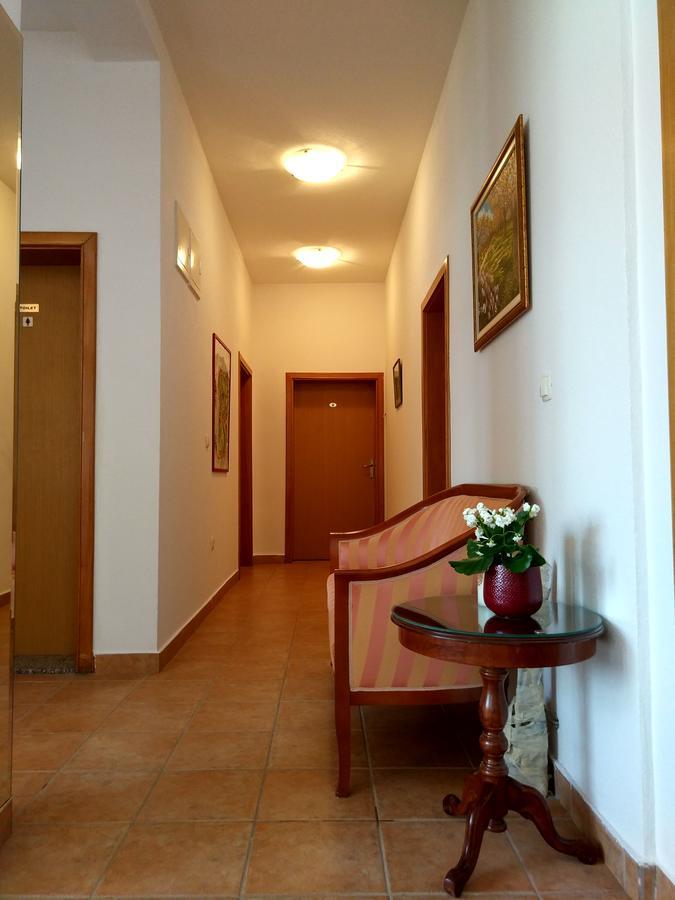 Guest House Regina Mundi Međugorje Dış mekan fotoğraf